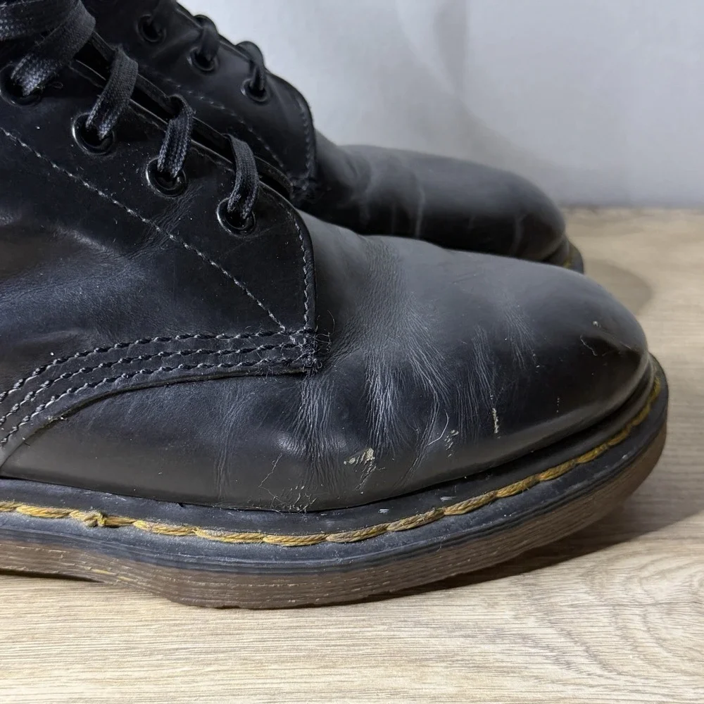 Vtg Dr. Martens 7187 Boots Made In England UK 5 Womens 7 US Black AirWair Grunge